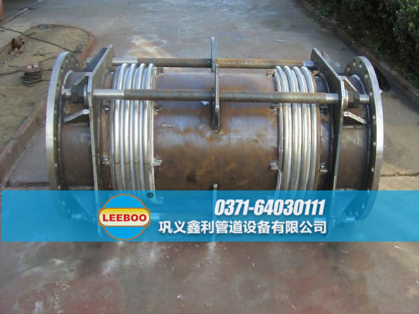 未噴漆的大拉桿橫向波紋<a href=http://www.czjspx.com target=_blank class=infotextkey>補(bǔ)償器</a>
