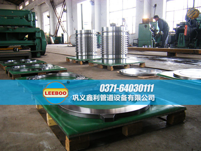 鑫利<a href=http://www.czjspx.com target=_blank class=infotextkey>補償器</a>組裝車間