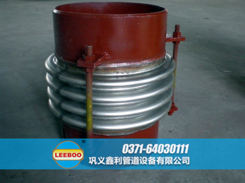 焊接<a href=http://www.czjspx.com target=_blank class=infotextkey>補(bǔ)償器</a>現(xiàn)場(chǎng)圖